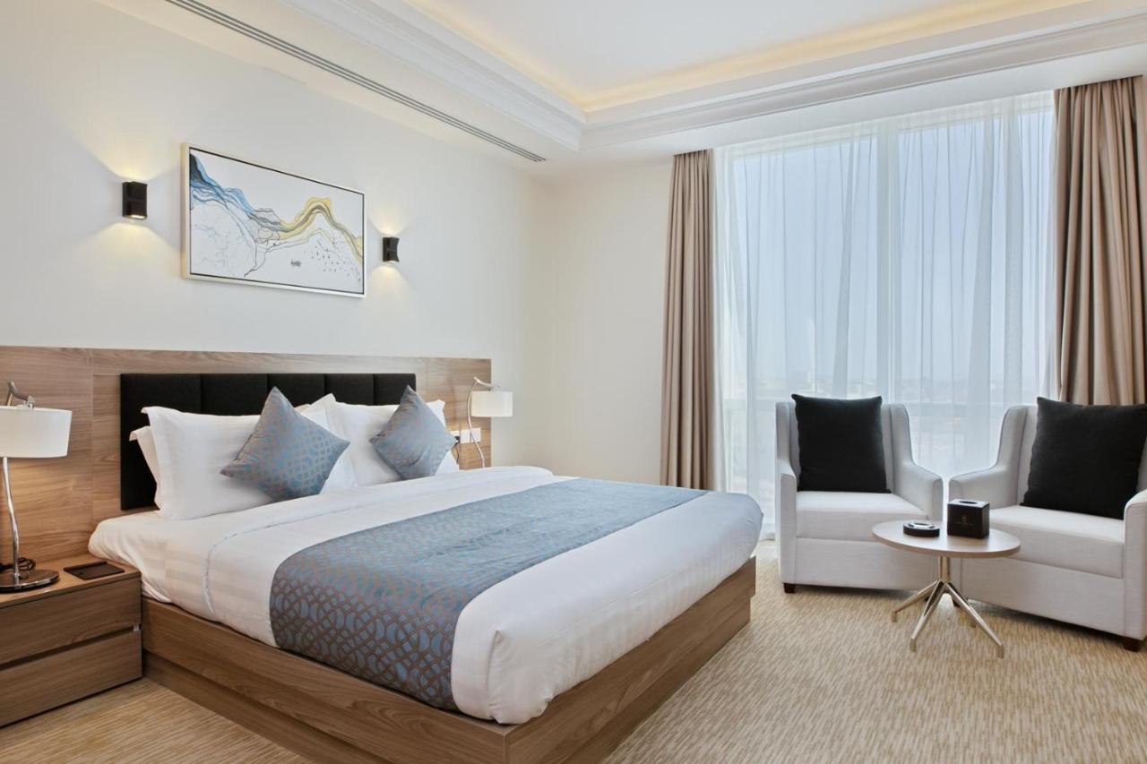 The Proud Hotel Khobar Bagian luar foto