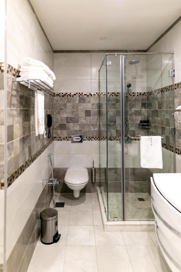 The Proud Hotel Khobar Bagian luar foto
