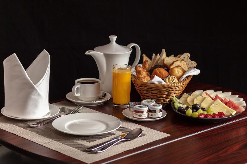 The Proud Hotel Khobar Bagian luar foto