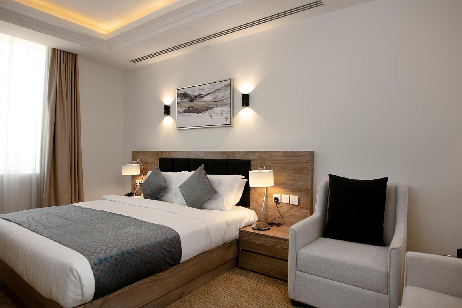 The Proud Hotel Khobar Bagian luar foto