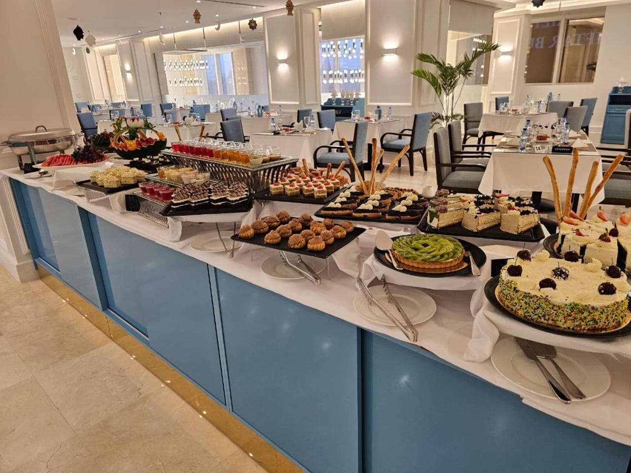 The Proud Hotel Khobar Bagian luar foto